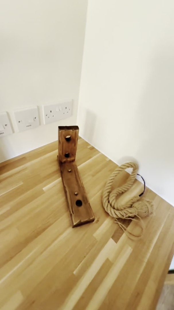 Kitchen pendant light replacement with new wiring